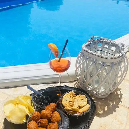 Holiday home Trullo Cristelle