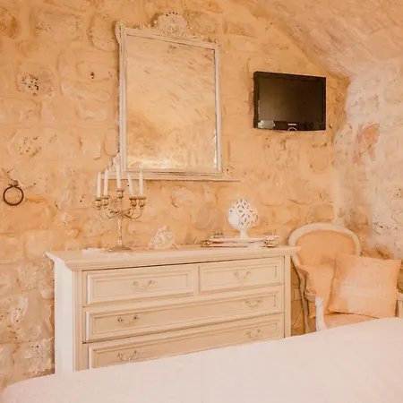 Holiday home Trullo Cristelle *
